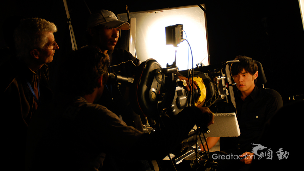 周杰倫、莫文蔚攜手雅力士汽車